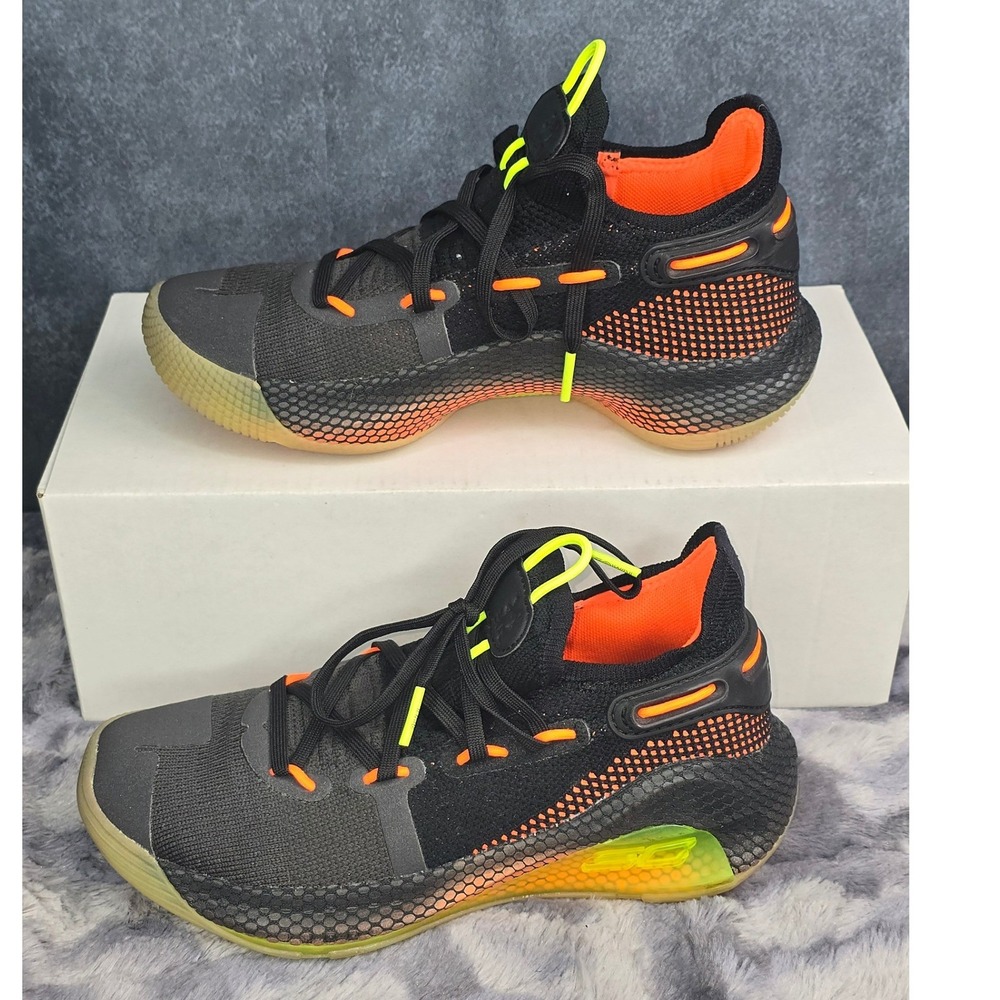 Under Armour Curry 6 In The Town Black Orange Basketball Sneaker Kids Size 3.5